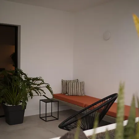 Apartament The V